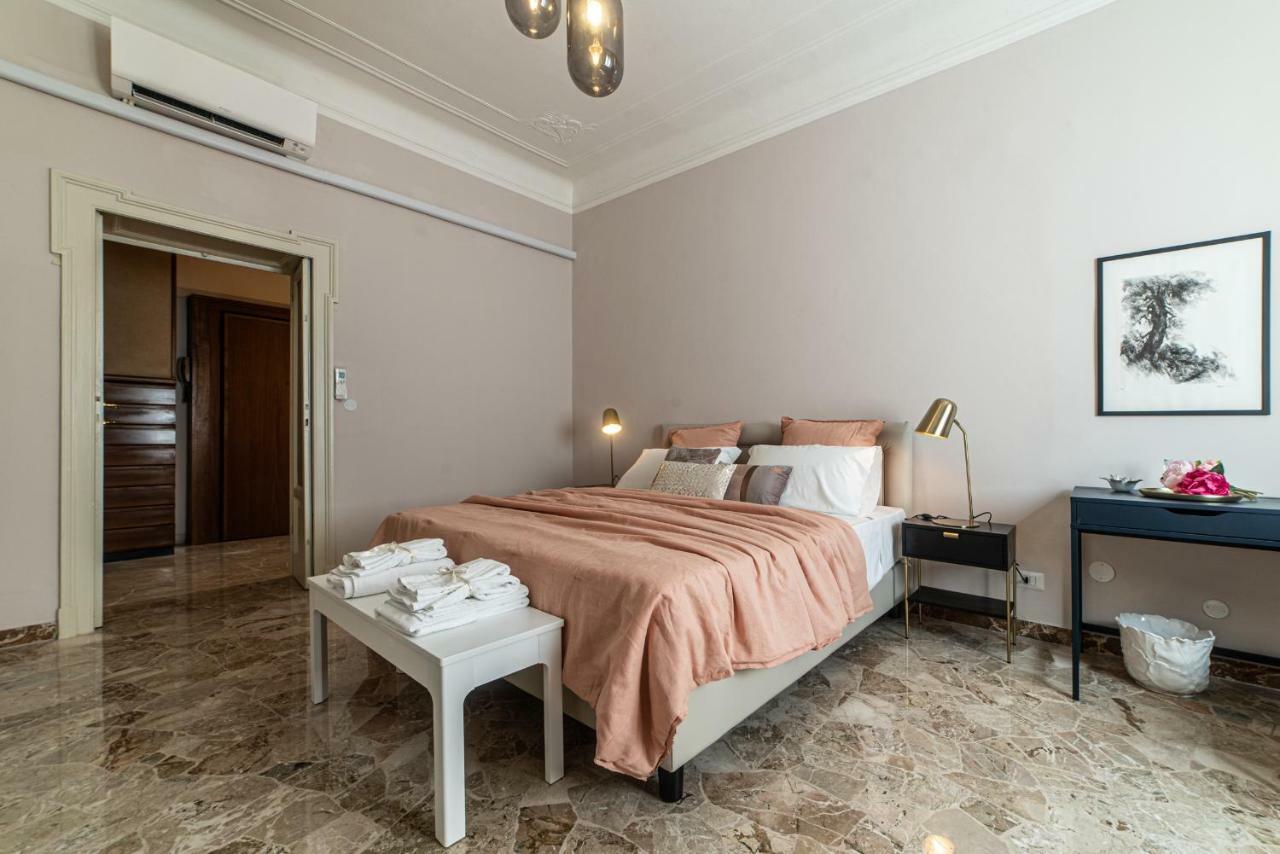 شقة Joivy Sophisticated 3-Bed Flat With Desk ميلان المظهر الخارجي الصورة