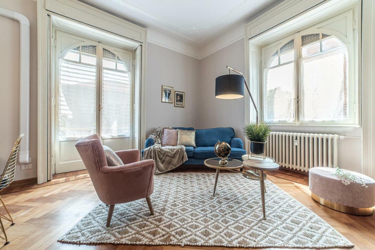 شقة Joivy Sophisticated 3-Bed Flat With Desk ميلان المظهر الخارجي الصورة